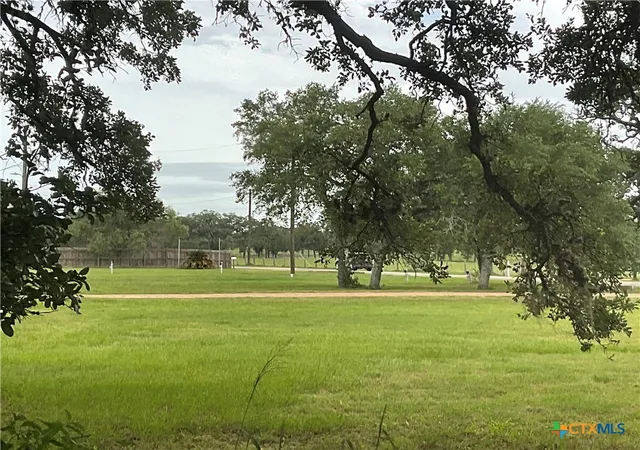 Photo 4 of Manufactured home for sale at 46 County Road 400, Yoakum, TX 77995 | MLS# 587840 | Listing updated on 2026-07-25