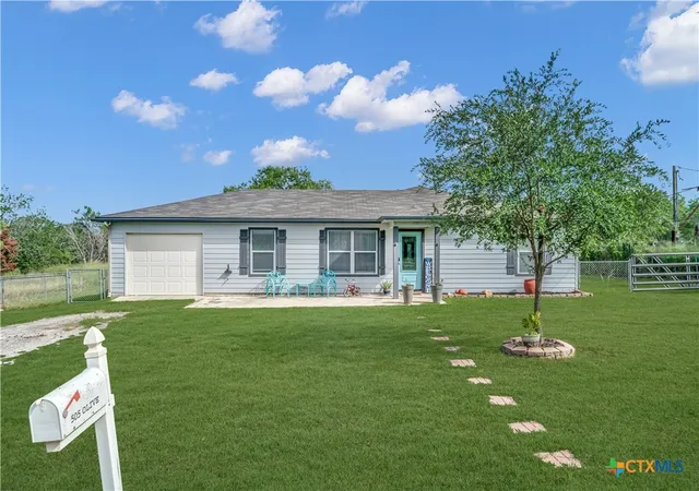 Homes for sale in Jourdanton, TX | 505 Olive St, Jourdanton, TX 78026 | MLS# 587932