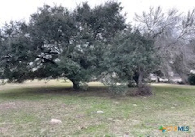 3rd image of 209 Tropical Dr, Victoria, TX 77904 | MLS# 586305