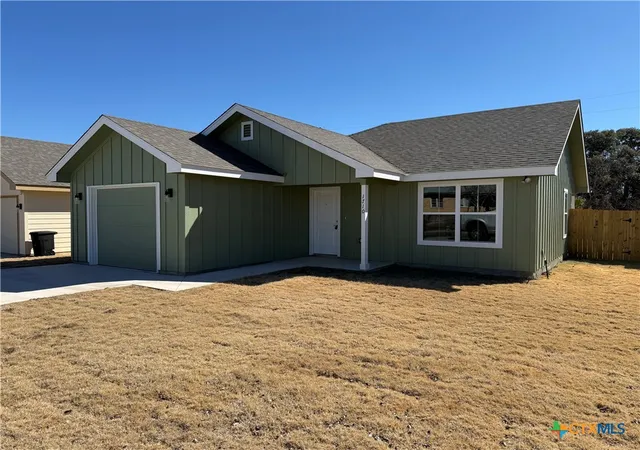 Photo 1 of Single family home for sale at 1710 E Ave J, Lampasas, TX 76550 | MLS# 587998 | Listing updated on 2026-07-17