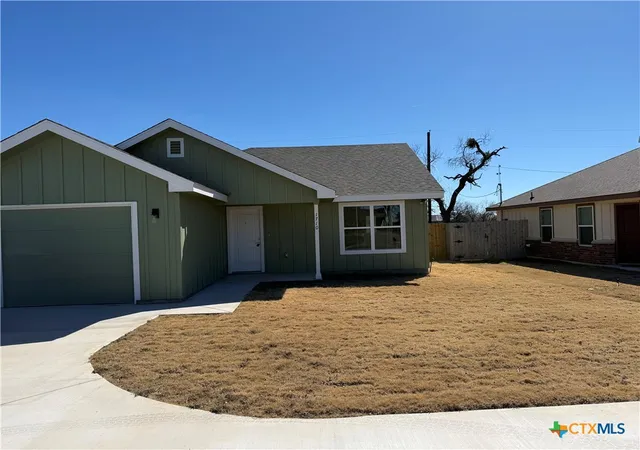 Photo 2 of Single family home for sale at 1710 E Ave J, Lampasas, TX 76550 | MLS# 587998 | Listing updated on 2026-07-17