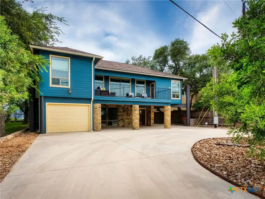 Photo 1 of Single family home for sale at 2919 Colleen Dr, Canyon Lake, TX 78133 | MLS# 586077 | Listing updated on 2026-10-30