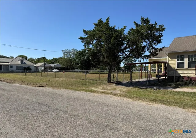 Photo 2 of Single family home for sale at 602 E & 606 Clayton St, Cuero, TX 77954 | MLS# 588012 | Listing updated on 2026-06-26