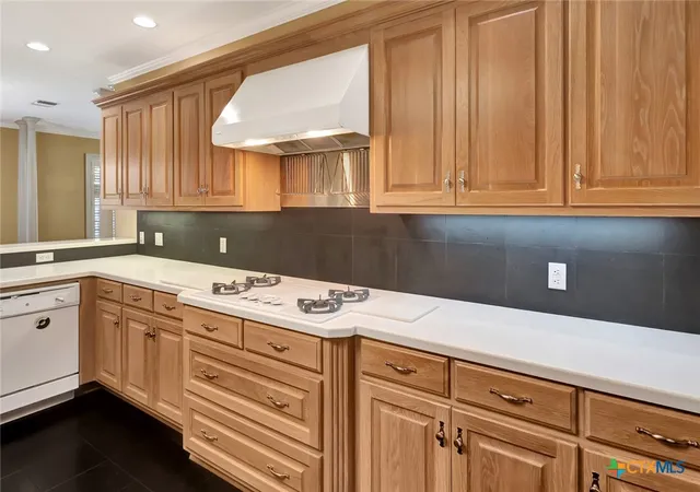 Photo 4 of Sale Pending at 6011 Country Club Dr, Victoria, TX 77904 | MLS# 588439 | Listing updated on 2025-10-24