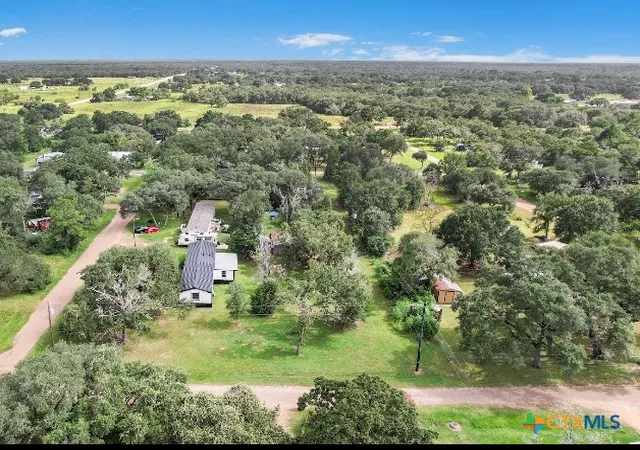 Homes for sale in Sheridan, TX | 5826 W Second Street, Sheridan, TX 77475 | MLS# 588763