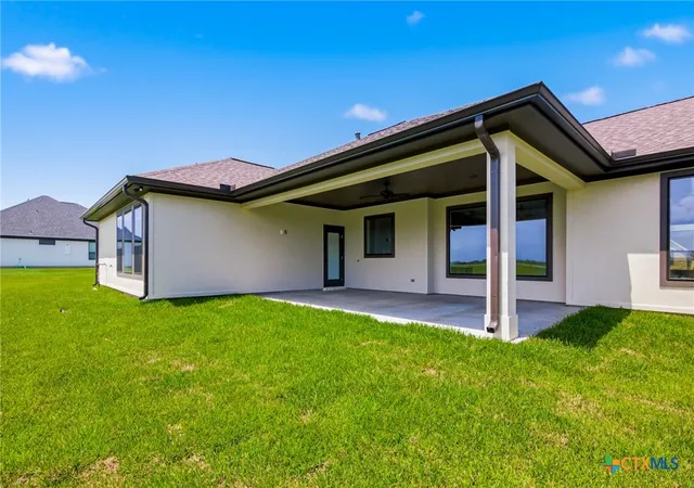 Photo 4 of Single family home for sale at 73 Escalera Ranch Rd, Victoria, TX 77905 | MLS# 588974 | Listing updated on 2026-07-16