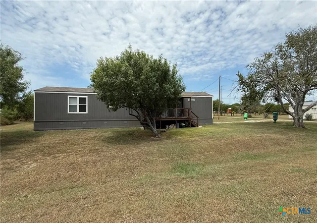 2nd image of 112 E Toledo St, Seadrift, TX 77983 | MLS# 589116