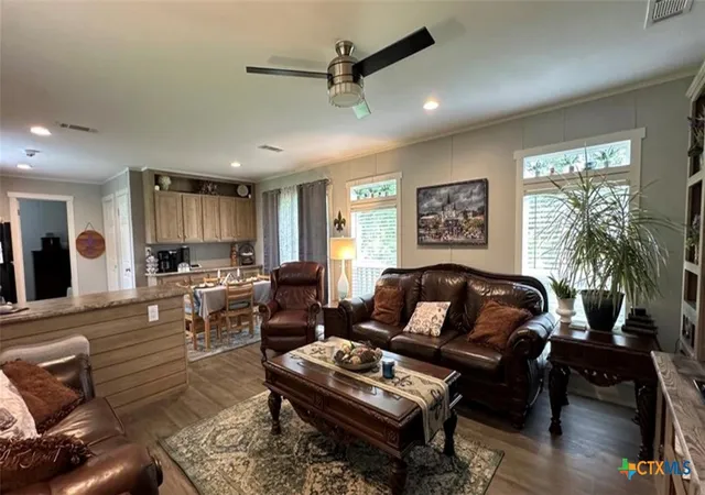3rd image of 112 E Toledo St, Seadrift, TX 77983 | MLS# 589116