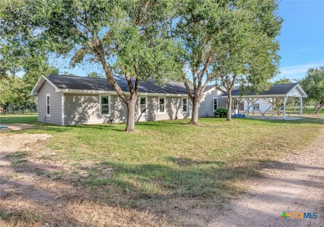 Homes for sale in Victoria, TX | 351 Sulphur Creek Estates Rd, Victoria, TX 77905 | MLS# 589109