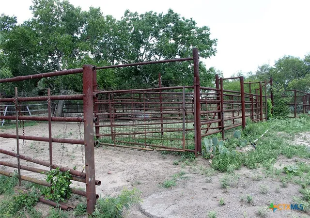 3rd image of 9411 Fm-86, Lockhart, TX 78644 | MLS# 589194