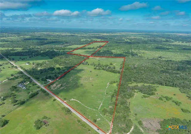 4th image of 9411 Fm-86, Lockhart, TX 78644 | MLS# 589194