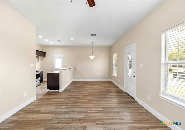 Homes for sale in Luling, TX | 1628 Armstrong St, Luling, TX 78648 | MLS# 589440
