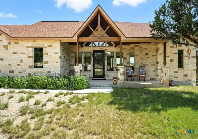 Single family home for sale at 134 Stallion Ests Dr, Spring Branch, TX 78070 | MLS# 589307 | Listing updated on 2026-02-25