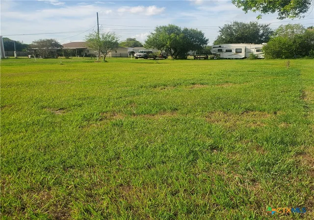 3rd image of 604 W Washington Ave, Seadrift, TX 77983 | MLS# 591099
