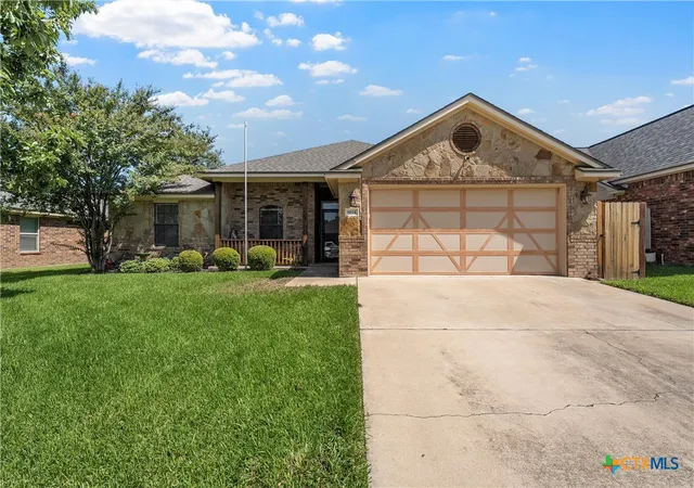 Photo 2 of Single family home for sale at 8614 Surrey Dr, Temple, TX 76502 | MLS# 591805 | Listing updated on 2026-10-07