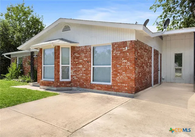 Photo 3 of Single family home for sale at 103 Cheaney Spur, Killeen, TX 76543 | MLS# 592367 | Listing updated on 2026-07-16