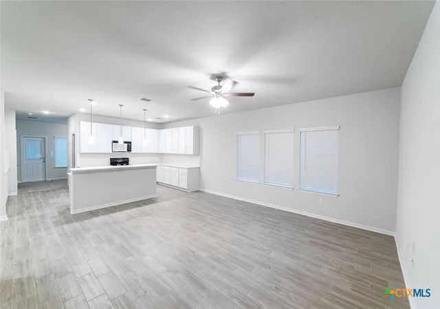 3rd image of 300 Jills Path, Seguin, TX 78155 | MLS# 592329