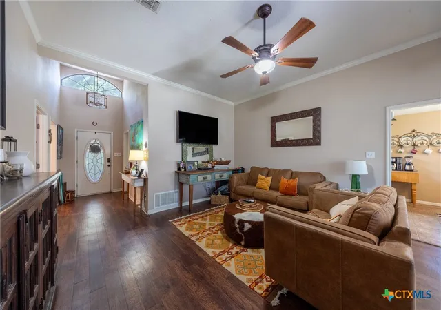Photo 4 of Single family home for sale at 704 E 16th Street, Cameron, TX 76520 | MLS# 592739 | Listing updated on 2026-09-25