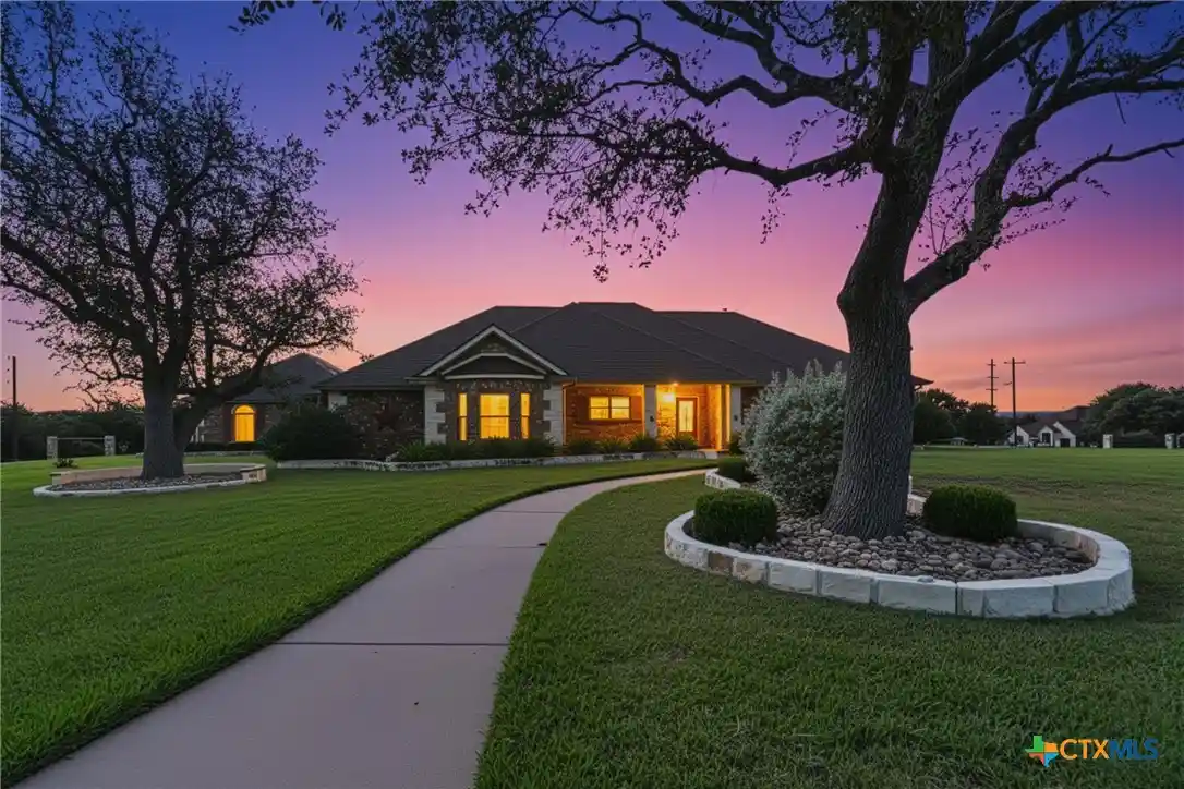 Photo 1 of Single family home for sale at 180 Honeysuckle Dr, Killeen, TX 76549 | MLS# 593058 | Listing updated on 2026-10-19