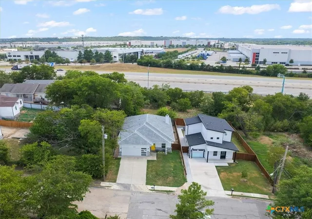 24th image of 5312 Black Hawk Street Street, Dallas, TX 75212 | MLS# 590300
