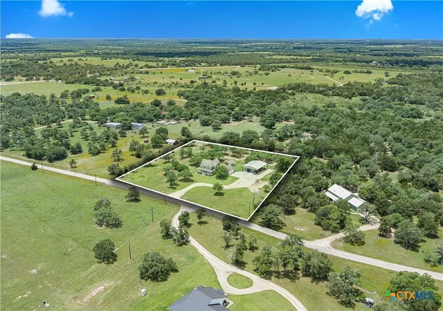 Homes for sale in Hallettsville, TX | 1572 County Road 134, Hallettsville, TX 77964 | MLS# 592918