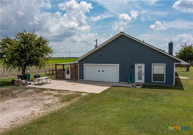 3rd image of 2507 Boyd Rd, Port Lavaca, TX 77979 | MLS# 593068