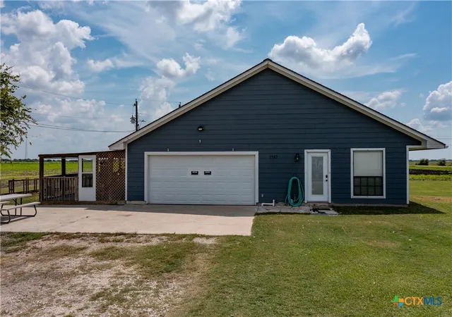 4th image of 2507 Boyd Rd, Port Lavaca, TX 77979 | MLS# 593068