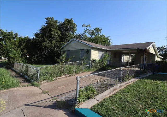 Photo 2 of Single family home for sale at 3214 Longview Dr, Killeen, TX 76543 | MLS# 593408 | Listing updated on 2026-07-01