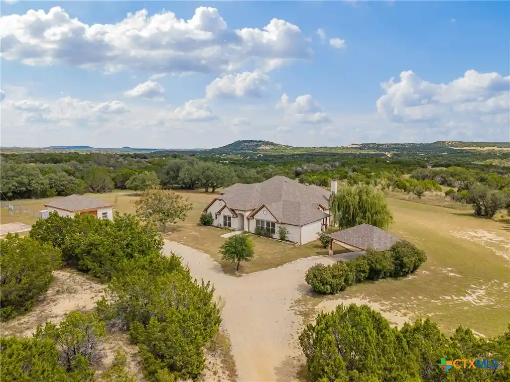 Photo 1 of Single family home for sale at 16900 S Highway 195 St, Killeen, TX 76542 | MLS# 592978 | Listing updated on 2026-10-08