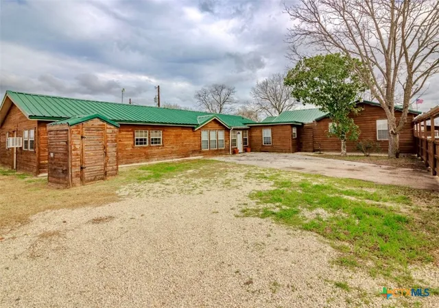 Homes for sale in Yoakum, TX | 231 N State Hwy 95, Yoakum, TX 77995 | MLS# 594343