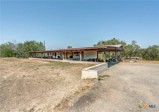 2nd image of 470 Country Acres Dr, Seguin, TX 78155 | MLS# 594458