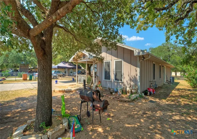 4th image of 604 Vargas Rd, Austin, TX 78741 | MLS# 594874