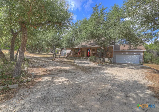 5th image of 911 Heritage Hl, Canyon Lake, TX 78133 | MLS# 594791
