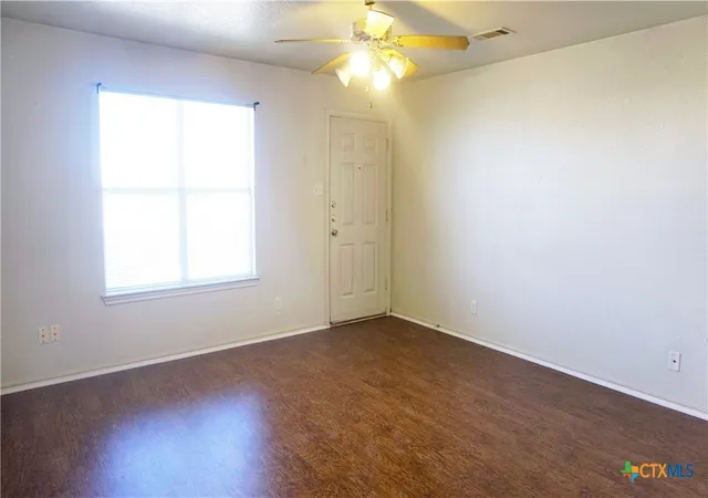 Listing Photo 3 - Condo for sale in building located at 411 E Central Texas Expy, Killeen, TX 76541
