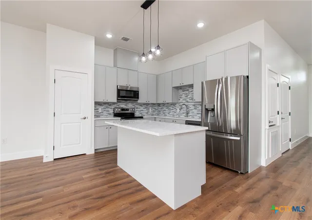 Photo 3 of House for sale at 121 Calvin Smith Ln #A & B, Jarrell, TX 76537 | MLS# 593521 | Listing updated on 2026-08-01