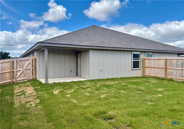 2nd image of 218 Leon Ln, Gatesville, TX 76528