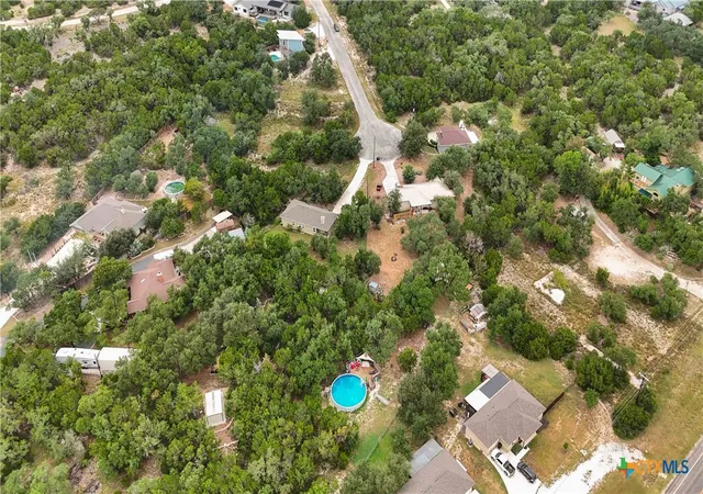 4th image of 162 Falcon Ct, Canyon Lake, TX 78133 | MLS# 595840