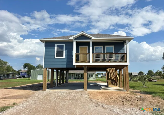 1st image of 423 Calumet, Palacios, TX 77465 | MLS# 595849