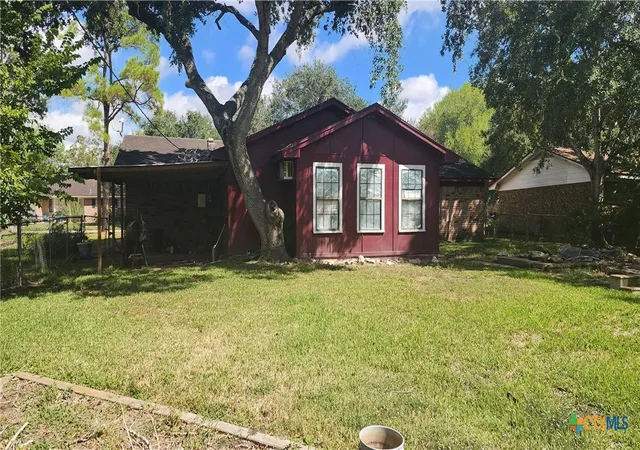 26th image of 604 Davis St, Edna, TX 77957 | MLS# 596347