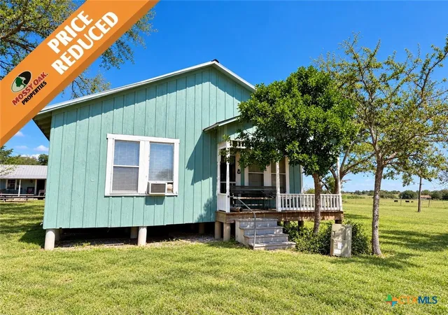 Photo 1 of Land for sale at 2944 State Hwy 111, Yoakum, TX 77995 | MLS# 596361 | Listing updated on 2026-09-18