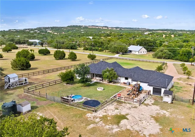 40th image of 213 Beauchamp Rd, Dripping Springs, TX 78620 | MLS# 596417