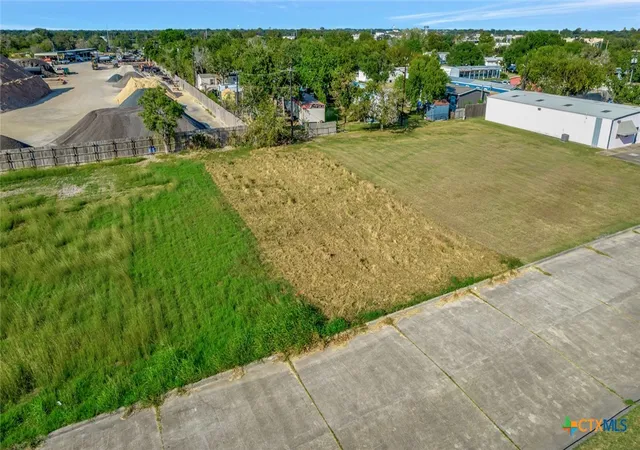 Photo 4 of Land for sale at 119 N Star Dr, Victoria, TX 77904 | MLS# 596626 | Listing updated on 2026-04-24