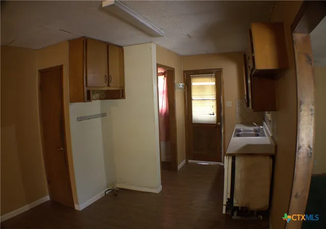 Photo 4 of Single family home for sale at 206 Meadow Brk, Dale, TX 78616 | MLS# 596757 | Listing updated on 2026-06-03