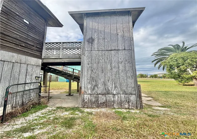 4th image of 509 N 9Th St, Port O Connor, TX 77982 | MLS# 596833