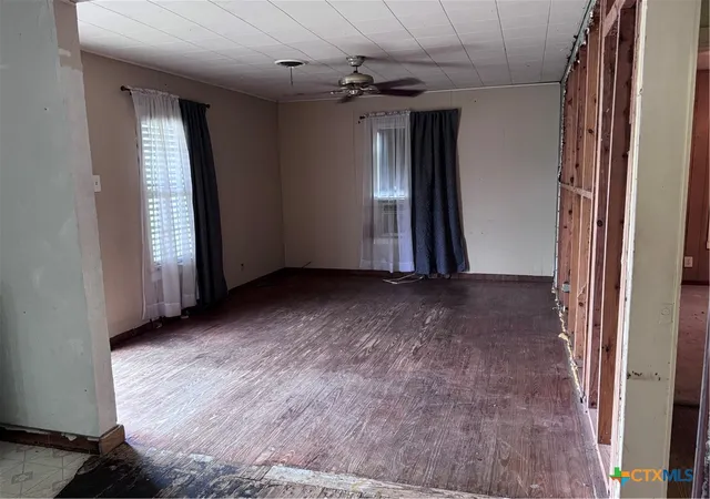 5th image of 609 E Sarah St, Cuero, TX 77954 | MLS# 597247
