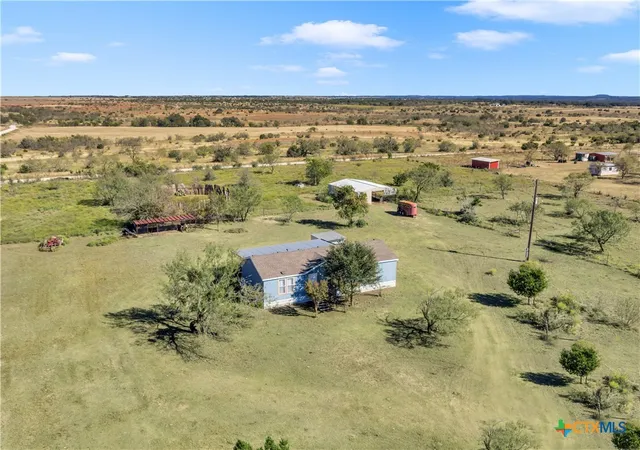 Manufactured home for sale at 9902 County Rd 210, Bertram, TX 78605 | MLS# 597206