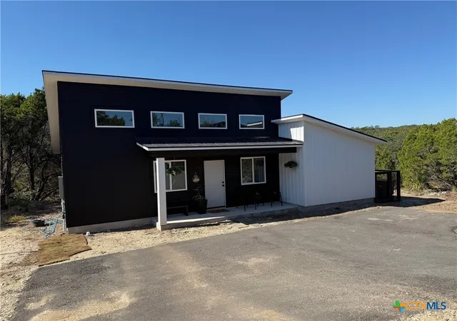 Single family home for sale at 252 Lexington Pass, Canyon Lake, TX 78133 | MLS# 597346