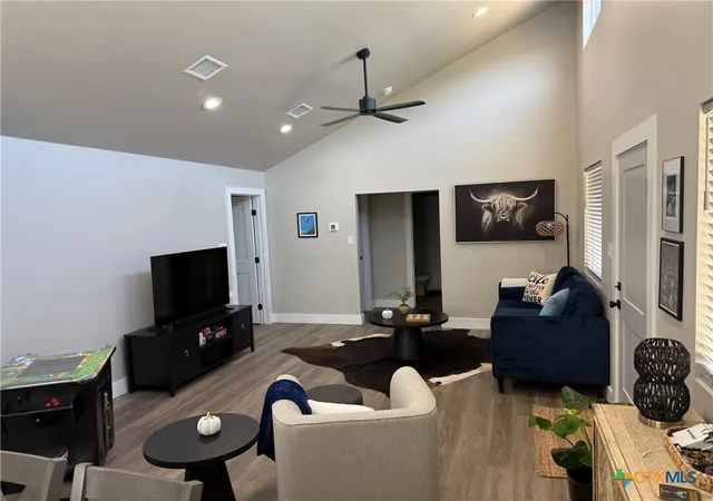 Photo 3 of Single family home for sale at 252 Lexington Pass, Canyon Lake, TX 78133 | MLS# 597346 | Listing updated on 2026-10-07