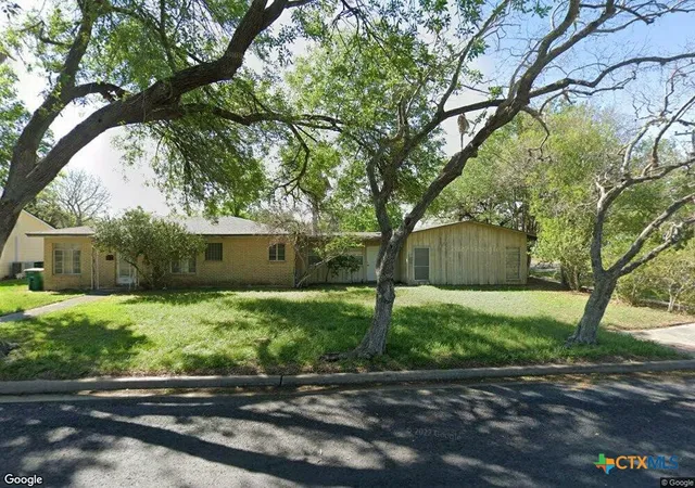1st image of 407 Wisteria Ave, Victoria, TX 77901 | MLS# 597023