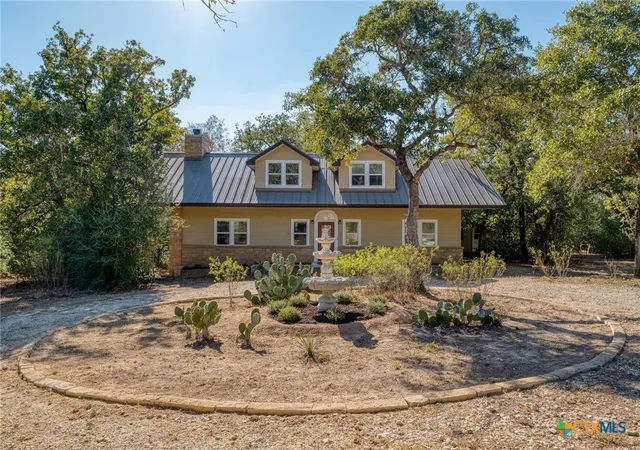 Photo 2 of Single family home for sale at 123 Bowie Trl, Luling, TX 78648 | MLS# 597441 | Listing updated on 2026-04-15